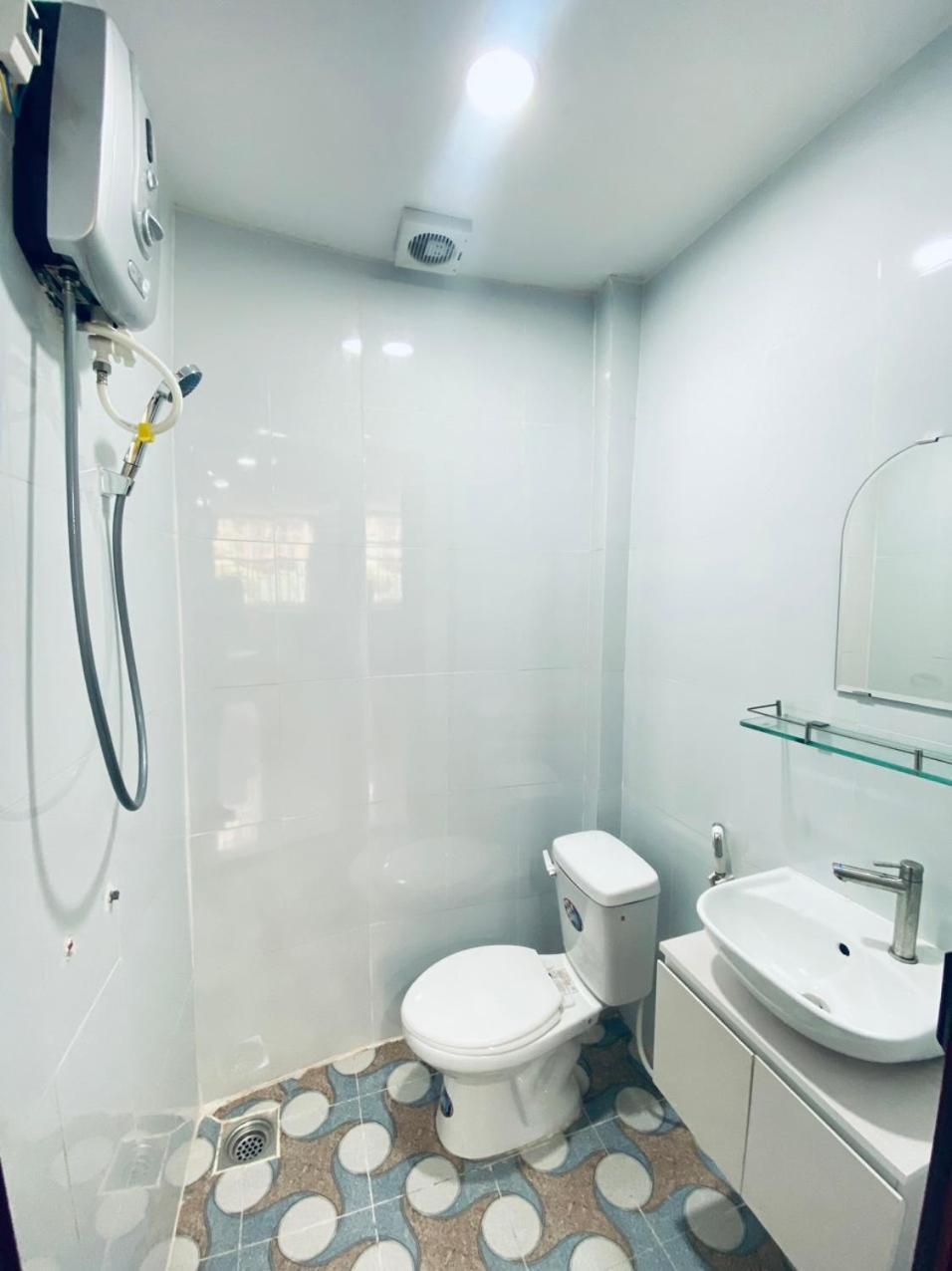 Lucy House - Lunaria Maison Ltd